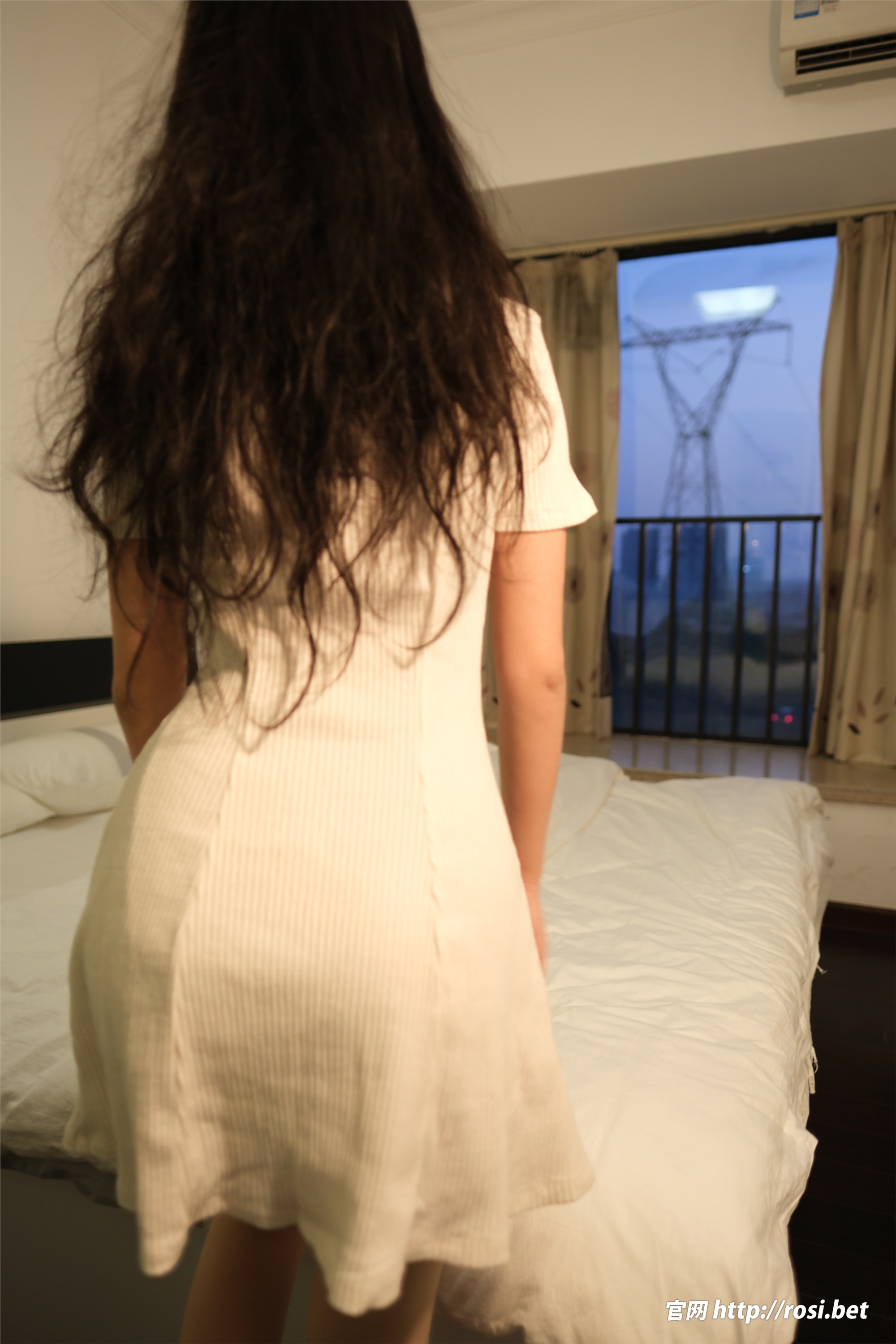 ROSI写真 2025.12.14 NO.5123